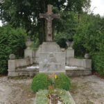 Friedhofskreuz des ehemaligen katholischen Friedhofsteils